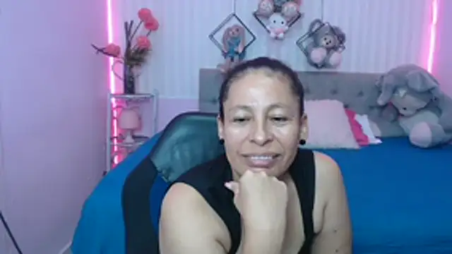 mature martina online show from 05-30-26, 12:06