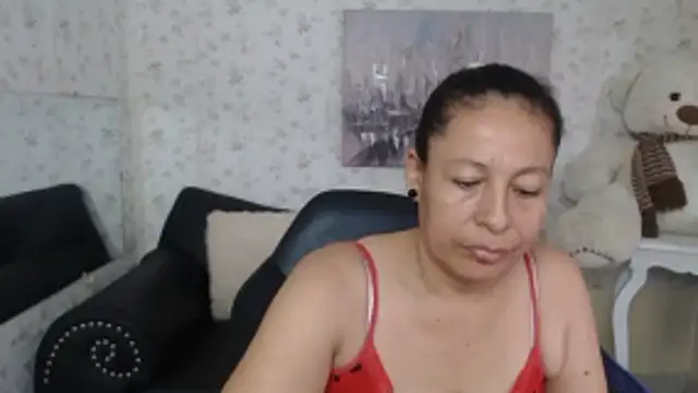 mature martina online show from 05-26-26, 08:18