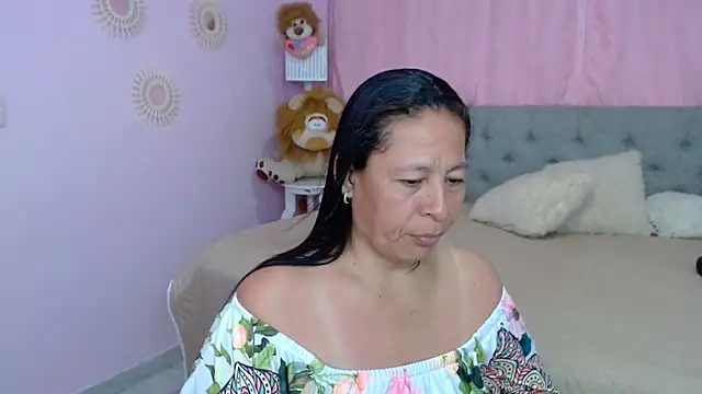 mature martina online show from 10-16-25, 09:45
