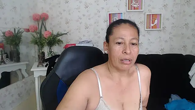 mature martina online show from 03-21-25, 06:18