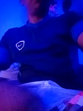 Snapshot of Theandy chatting on 04-03-26, 12:28 Theandy online show from 04-03-26, 12:28