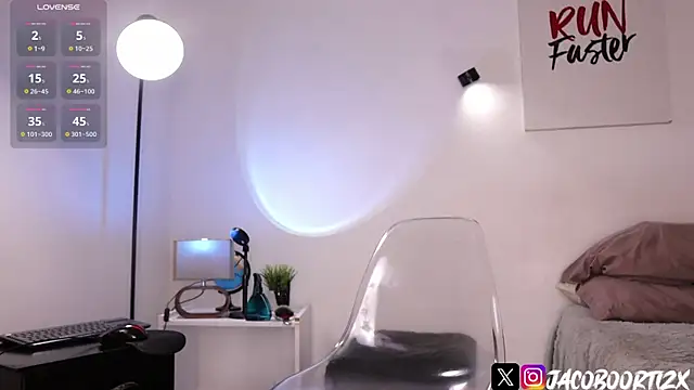 Jaycobortiz  online show from 06-21-26, 11:27