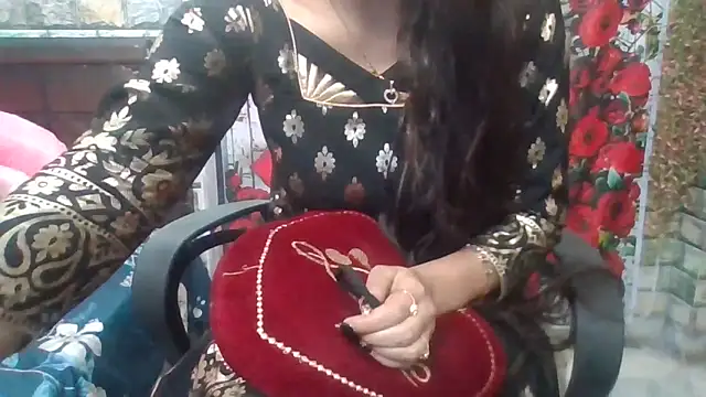 Sexy iknoor online show from 04-23-26, 12:29