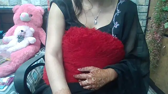 Sexy iknoor online show from 03-18-25, 10:39