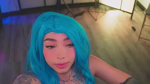 isa red hair online show from 02-22-26, 12:13