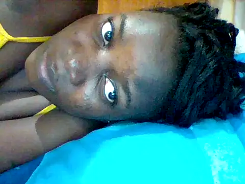 Snapshot of Alessandrajenna chatting on 09-19-25, 04:11 Alessandrajenna online show from 09-19-25, 04:11