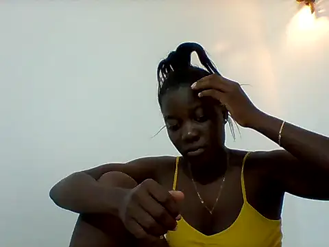 Snapshot of Alessandrajenna chatting on 02-16-26, 07:29 Alessandrajenna online show from 02-16-26, 07:29