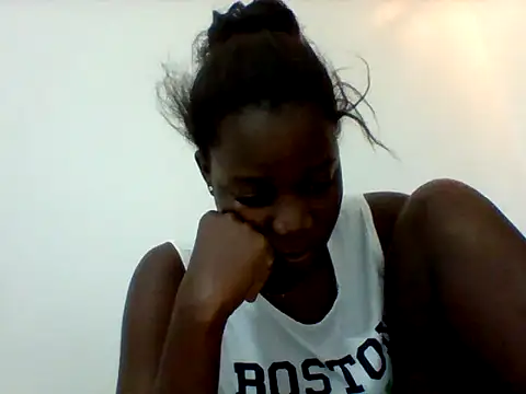 Snapshot of Alessandrajenna chatting on 02-25-26, 07:03 Alessandrajenna online show from 02-25-26, 07:03