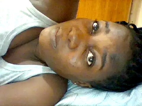 Snapshot of Alessandrajenna chatting on 03-15-25, 12:13 Alessandrajenna online show from 03-15-25, 12:13