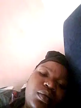 Snapshot of pretty-donna chatting on 11-02-25, 06:29 pretty-donna online show from 11-02-25, 06:29