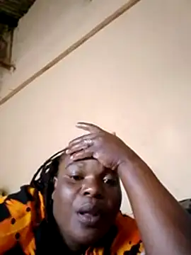 Snapshot of pretty-donna chatting on 02-14-26, 11:43 pretty-donna online show from 02-14-26, 11:43