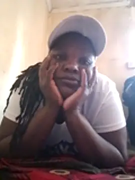 Snapshot of pretty-donna chatting on 03-20-26, 09:43 pretty-donna online show from 03-20-26, 09:43