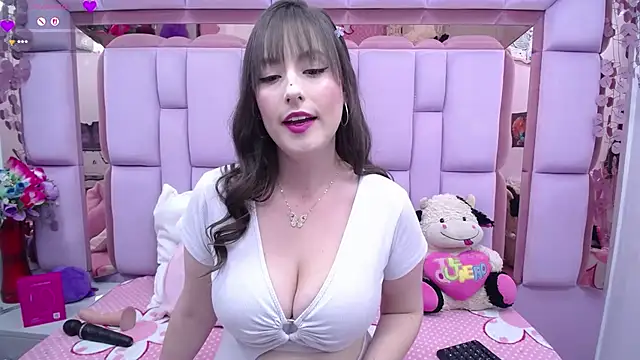 Snapshot of Belly_Rosse chatting on 05-20-26, 02:25 Belly Rosse online show from 05-20-26, 02:25