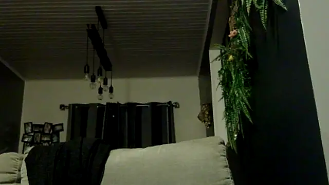 feline27 online show from 03-05-26, 08:38