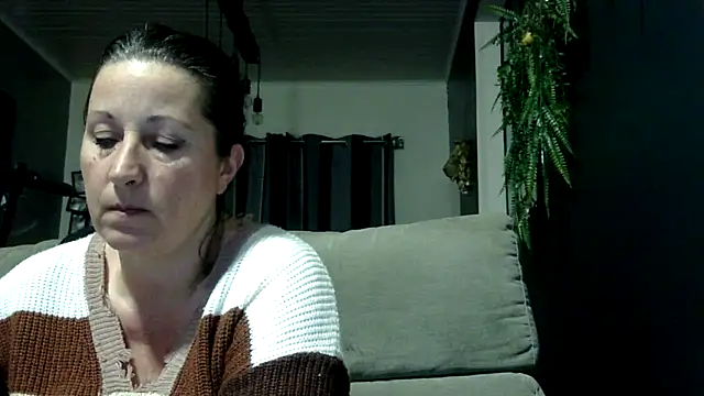 feline27 online show from 03-13-26, 09:42