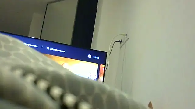 feline27 online show from 09-28-25, 08:49