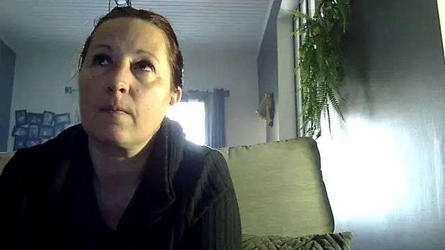 feline27 online show from 04-14-26, 09:14