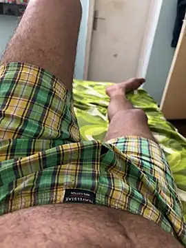 Snapshot of yourheroforfun chatting on 04-29-26, 06:03 yourheroforfun online show from 04-29-26, 06:03