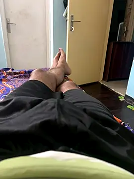 Snapshot of yourheroforfun chatting on 10-15-25, 06:38 yourheroforfun online show from 10-15-25, 06:38