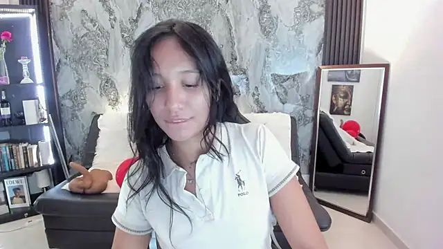 Nanami 19 online show from 02-16-26, 06:17