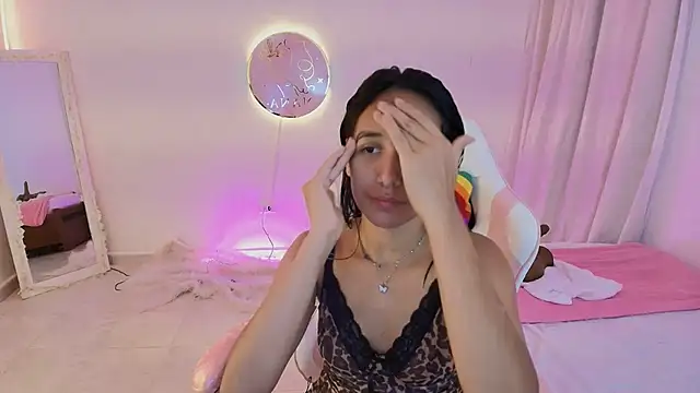 Nanami 19 online show from 06-18-26, 07:41