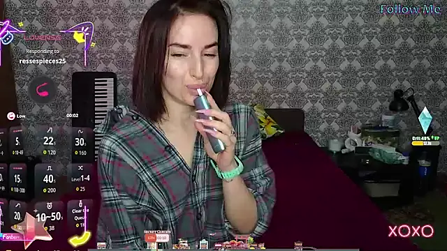 xx adrihanna xx online show from 10-29-25, 07:51