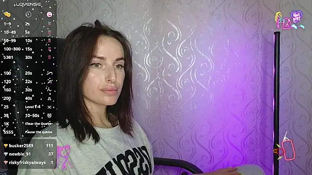 xx adrihanna xx online show from 05-17-26, 06:08