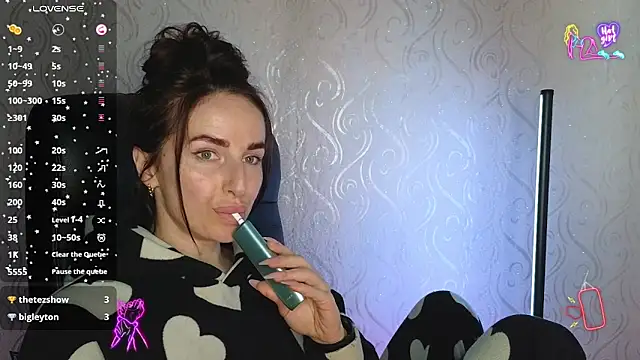 xx adrihanna xx online show from 05-19-26, 04:36