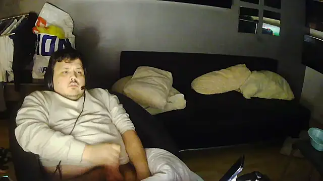 Bebemickey75 online show from 11-28-25, 10:21