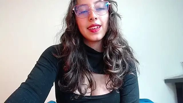 Snapshot of kute_Aliz chatting on 03-21-25, 01:56 kute Aliz online show from 03-21-25, 01:56