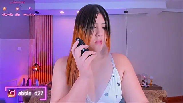 AbbieEdmond online show from 10-31-25, 03:58