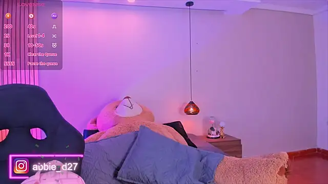 AbbieEdmond online show from 11-13-25, 05:22