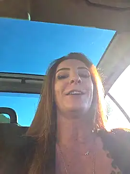Snapshot of Ladykimberly_XOXO chatting on 10-17-25, 03:03 Ladykimberly XOXO online show from 10-17-25, 03:03