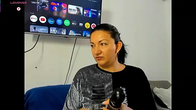 Angelblue  online show from 06-01-26, 01:44