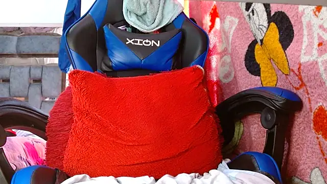 coral1727 online show from 03-03-25, 05:52