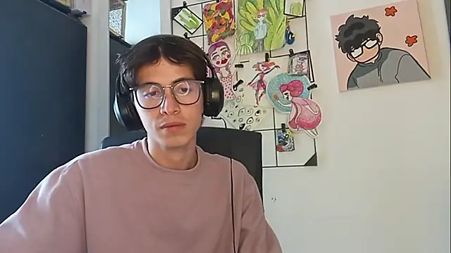 Snapshot of Norehg chatting on 09-10-25, 06:18 Norehg online show from 09-10-25, 06:18