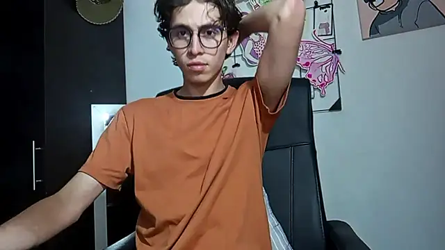 Snapshot of Norehg chatting on 09-22-25, 08:42 Norehg online show from 09-22-25, 08:42