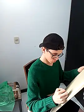 Snapshot of Norehg chatting on 03-16-25, 05:28 Norehg online show from 03-16-25, 05:28