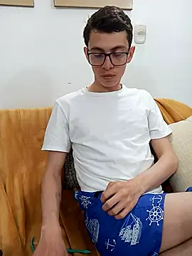 Snapshot of Norehg chatting on 03-23-25, 04:05 Norehg online show from 03-23-25, 04:05