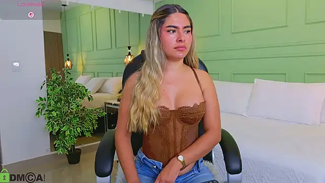 kataliina   online show from 04-13-26, 11:58