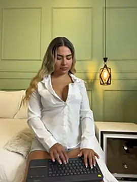 kataliina   online show from 04-20-26, 11:57