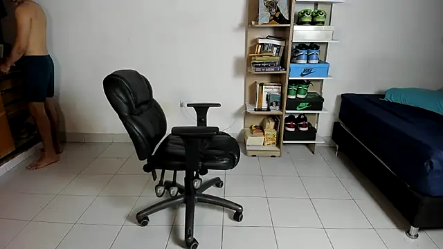 imtonny19 online show from 12-22-25, 11:27