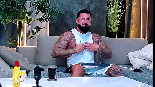 masterkingofmusclee online show from 10-07-25, 08:21