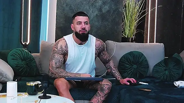 masterkingofmusclee online show from 02-07-25, 07:07