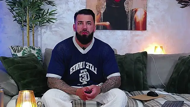 masterkingofmusclee online show from 04-08-26, 06:48