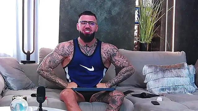 masterkingofmusclee online show from 03-10-25, 07:22