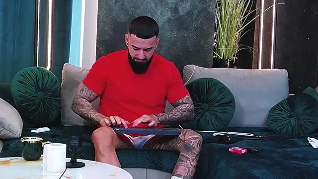 masterkingofmusclee online show from 02-04-25, 06:57