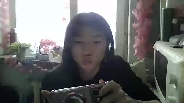 CarlyJoy online show from 12-04-25, 08:24