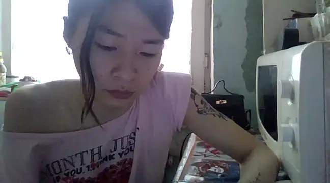 Snapshot of CarlyJoy chatting on 03-22-25, 12:35 CarlyJoy online show from 03-22-25, 12:35