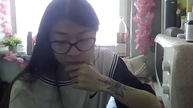 Snapshot of CarlyJoy chatting on 10-03-25, 09:00 CarlyJoy online show from 10-03-25, 09:00